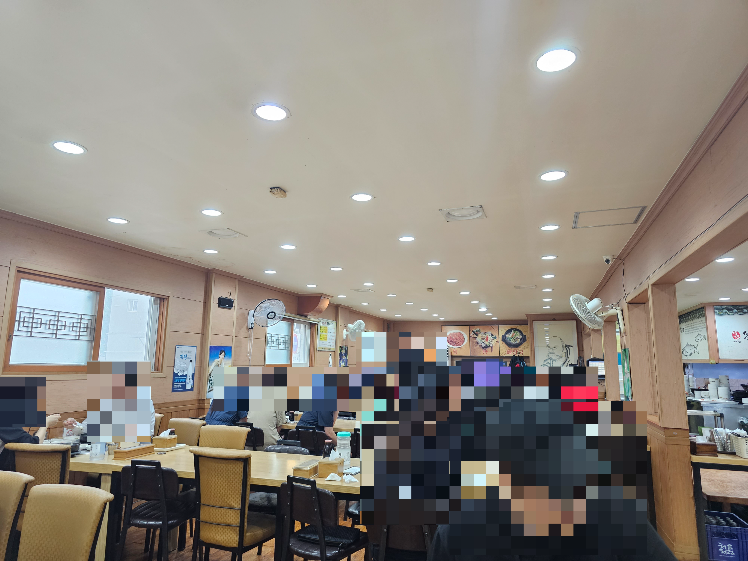 인천_서구_석남동_강가네볼테기_실내