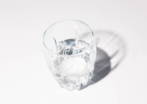 물을 충분히 마시자.