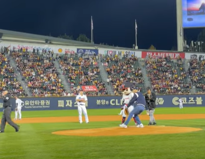 정우성시구모습