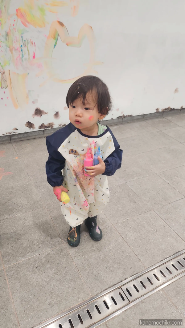 더리틀즈-키즈카페-물감놀이