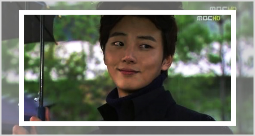 새로 방송을 시작하는 OCN의 드라마 트레인에 출연하게된 배우 윤시윤의 프로필 정보와 작중 역할에 대해서 설명하는 이미지