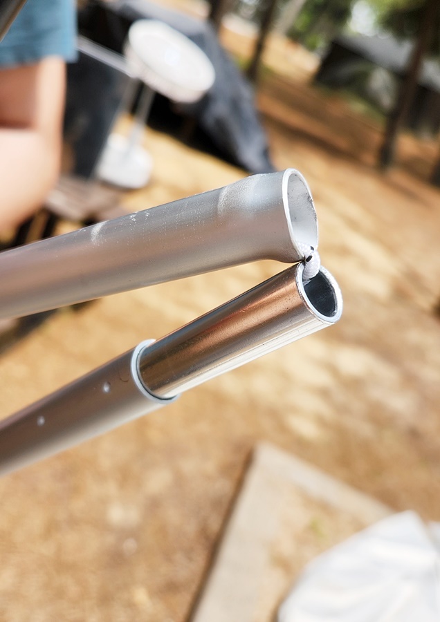 첫 피칭에 부셔먹었던 폴대