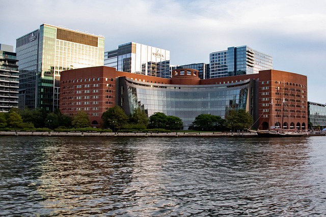 하버힐: 역사적인 매력과 현대적 편의가 공존하는 도시