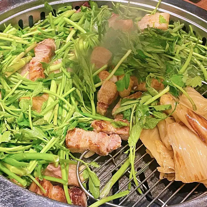 생생정보 분당 정자동 향긋한 조합 미나리 숙성 삼겹살 맛집