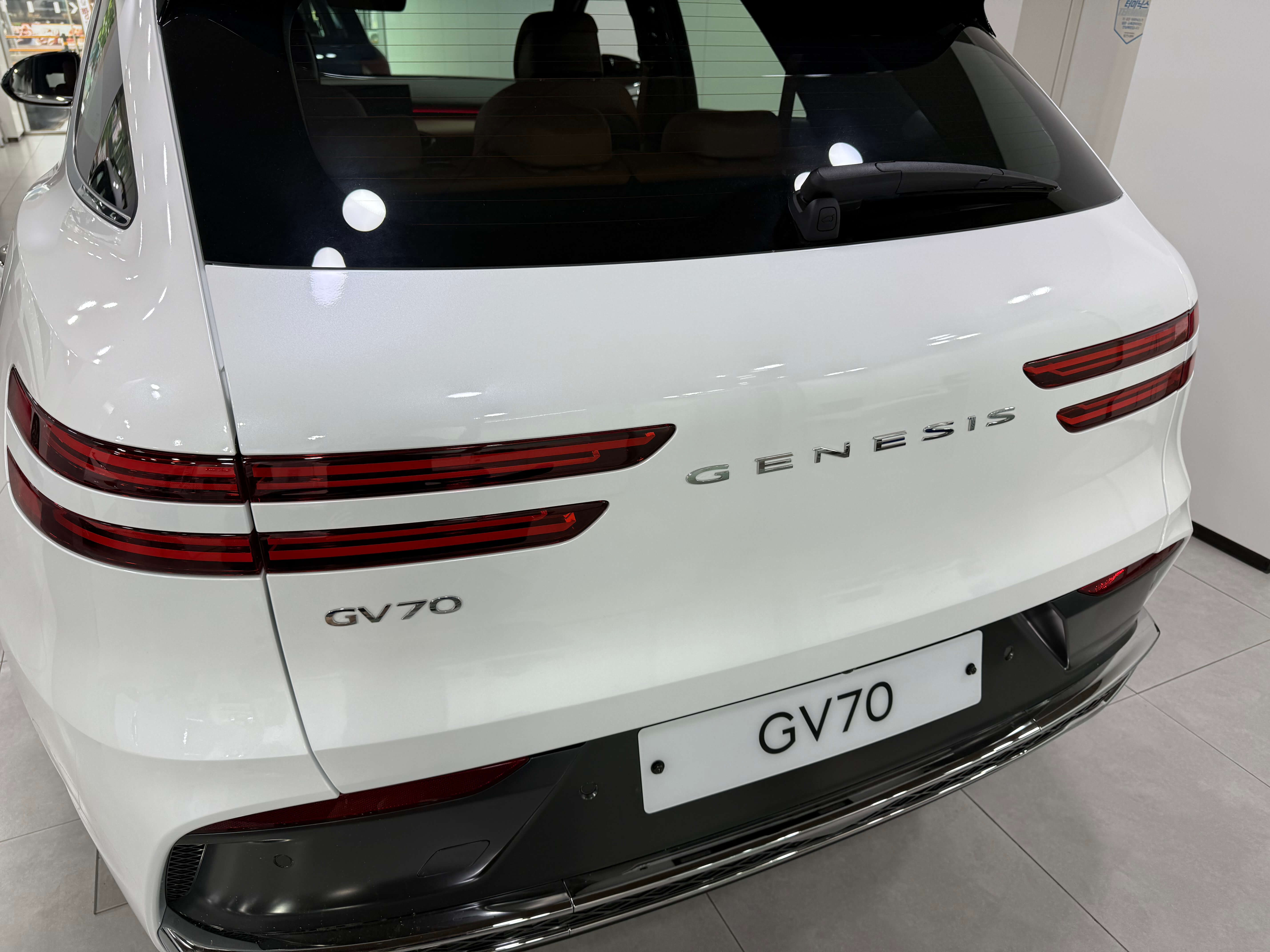 GV70