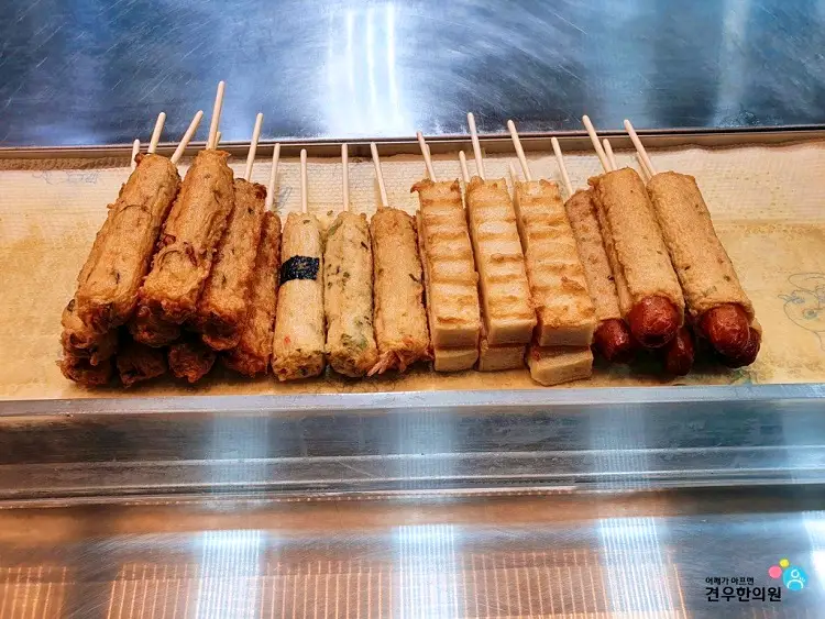 생방송오늘저녁 안양 중앙시장 40년 내공 30여 종의 다양한 오뎅 핫바 야체어묵 수제어묵 맛집 추천