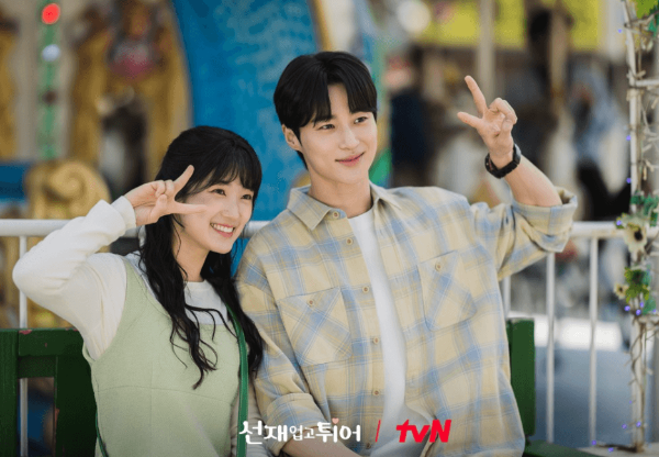 선재업고튀어 사진찍는 임솔과 류선재