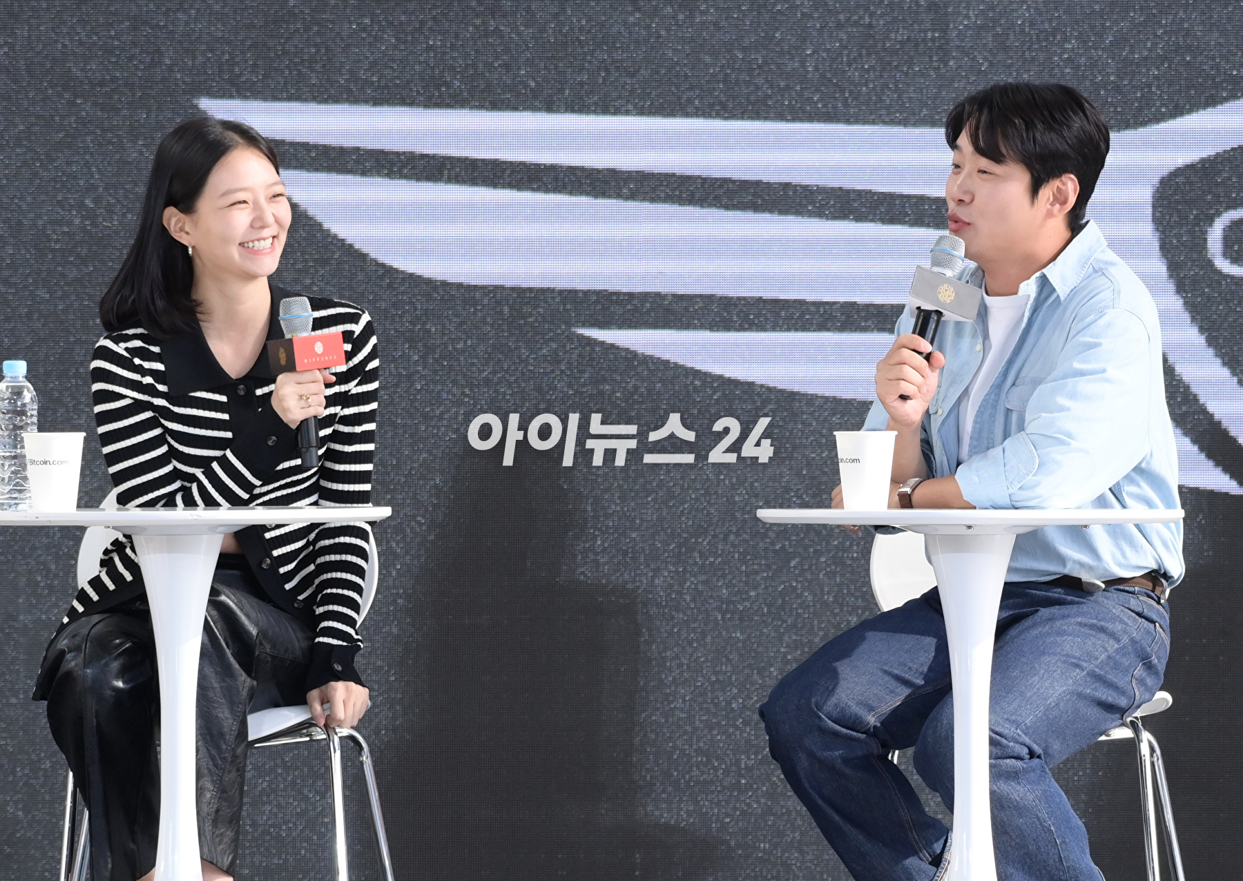 배우 이솜이 6일 오후 부산광역시 해운대구 영화의전당에서 진행된 제28회 부산국제영화제 'LTNS' 오픈토크에 참석하고 있다. [사진=정소희 기자]