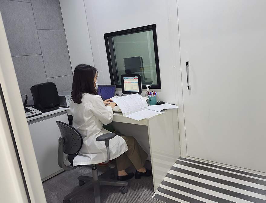 포낙보청기 대구센터 검사실