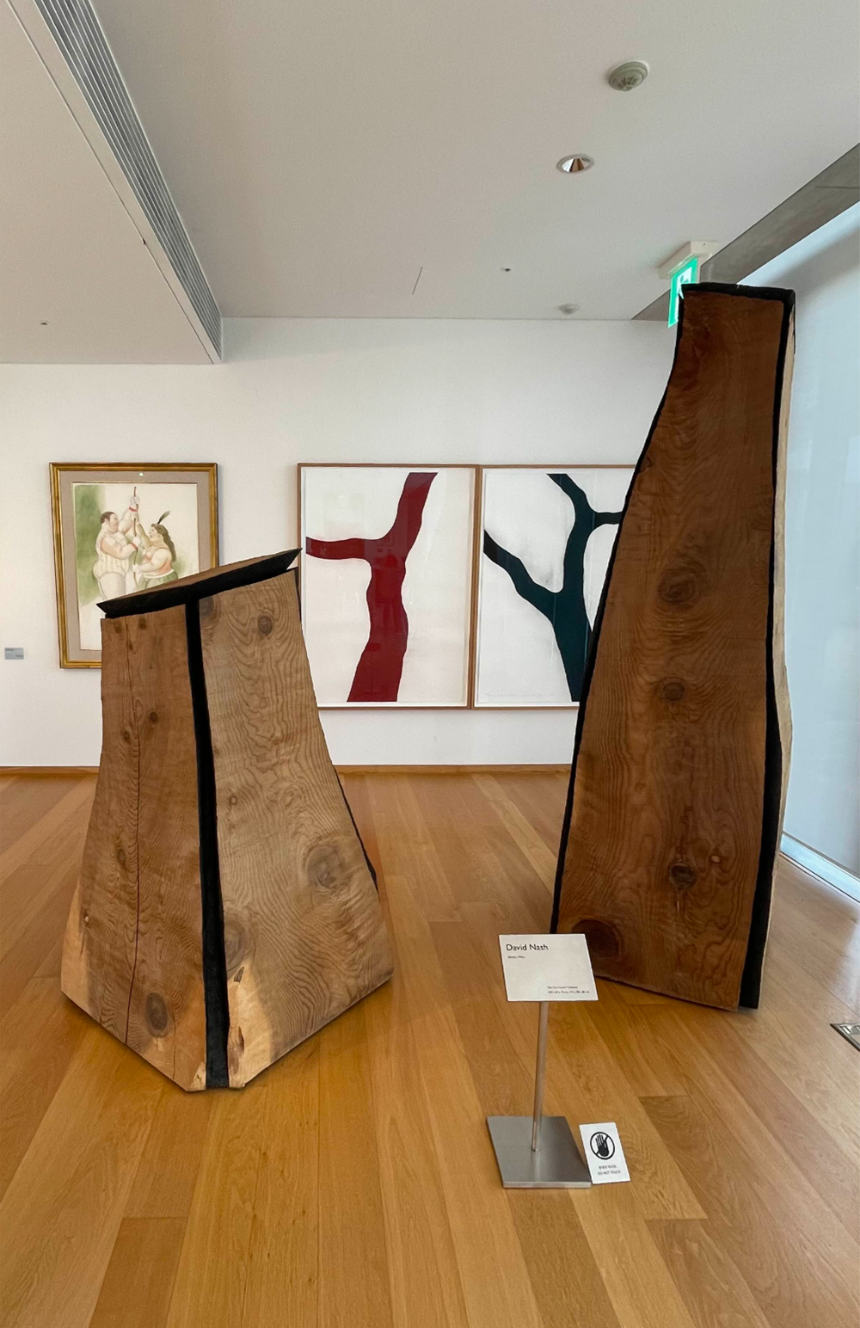 제2관 현대 미술 전시-David Nash <Two Cork Oaks>,