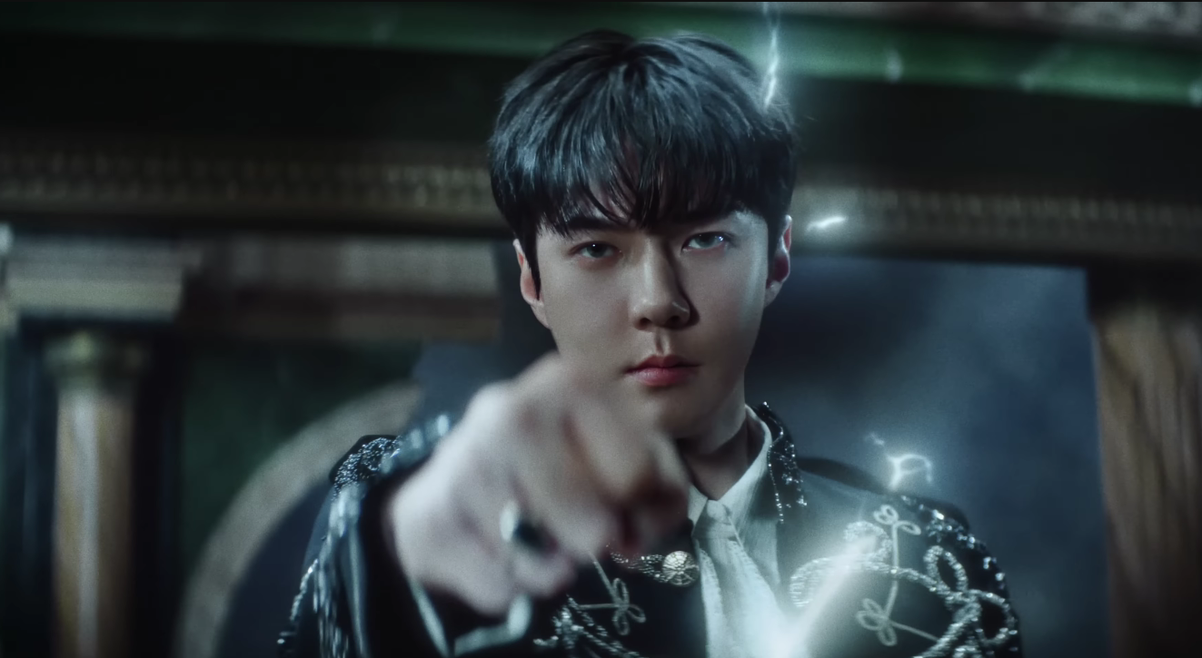 EXO Crown REVERXE (정규 8집)