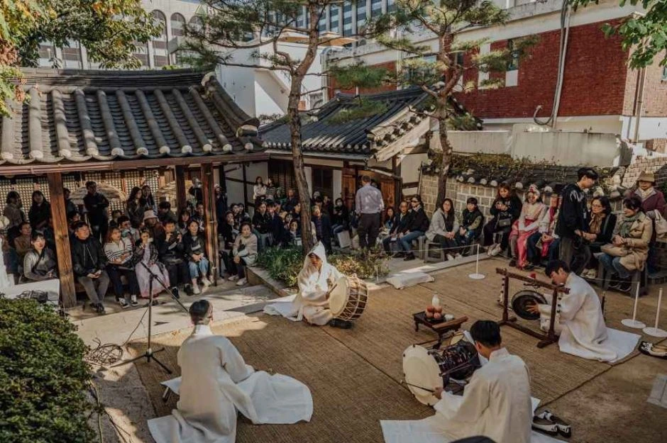 서로 엮는 북촌의 날