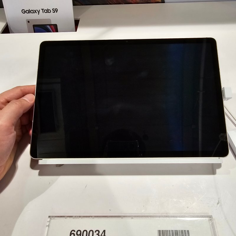 화면이-꺼져있는-갤럭시탭-S9