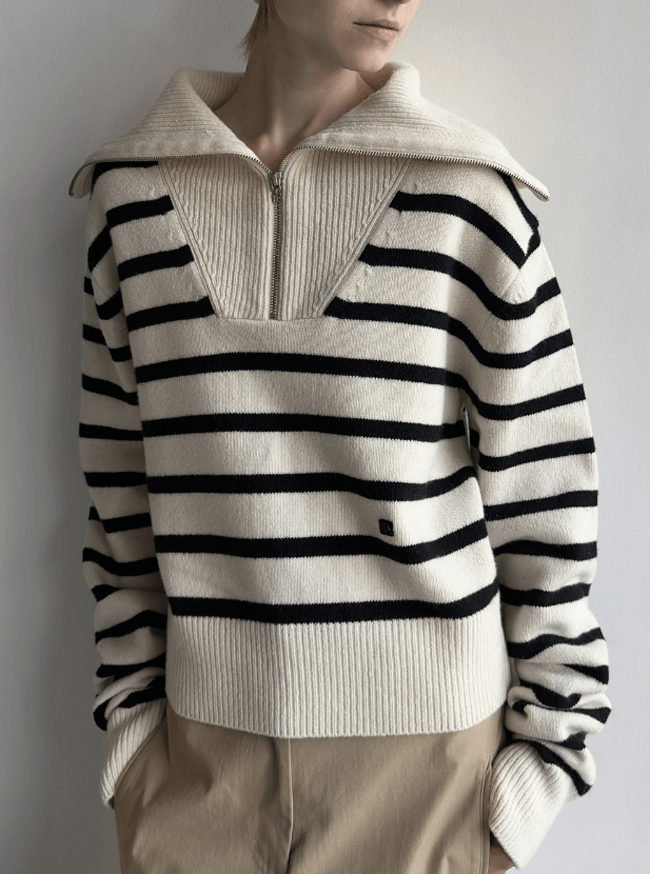 로우클래식 세일러 카라 니트