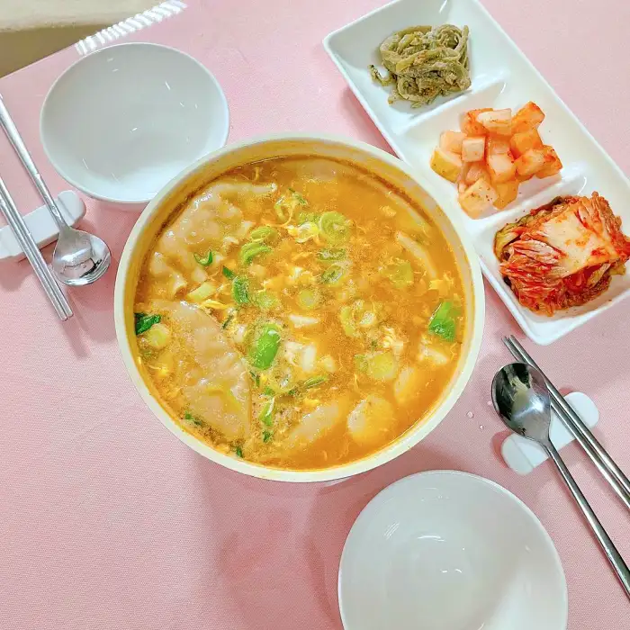 생생정보 틱톡 조회 수 59만 뷰 생활비 절약 남편 출근 도시락 만들기 채널