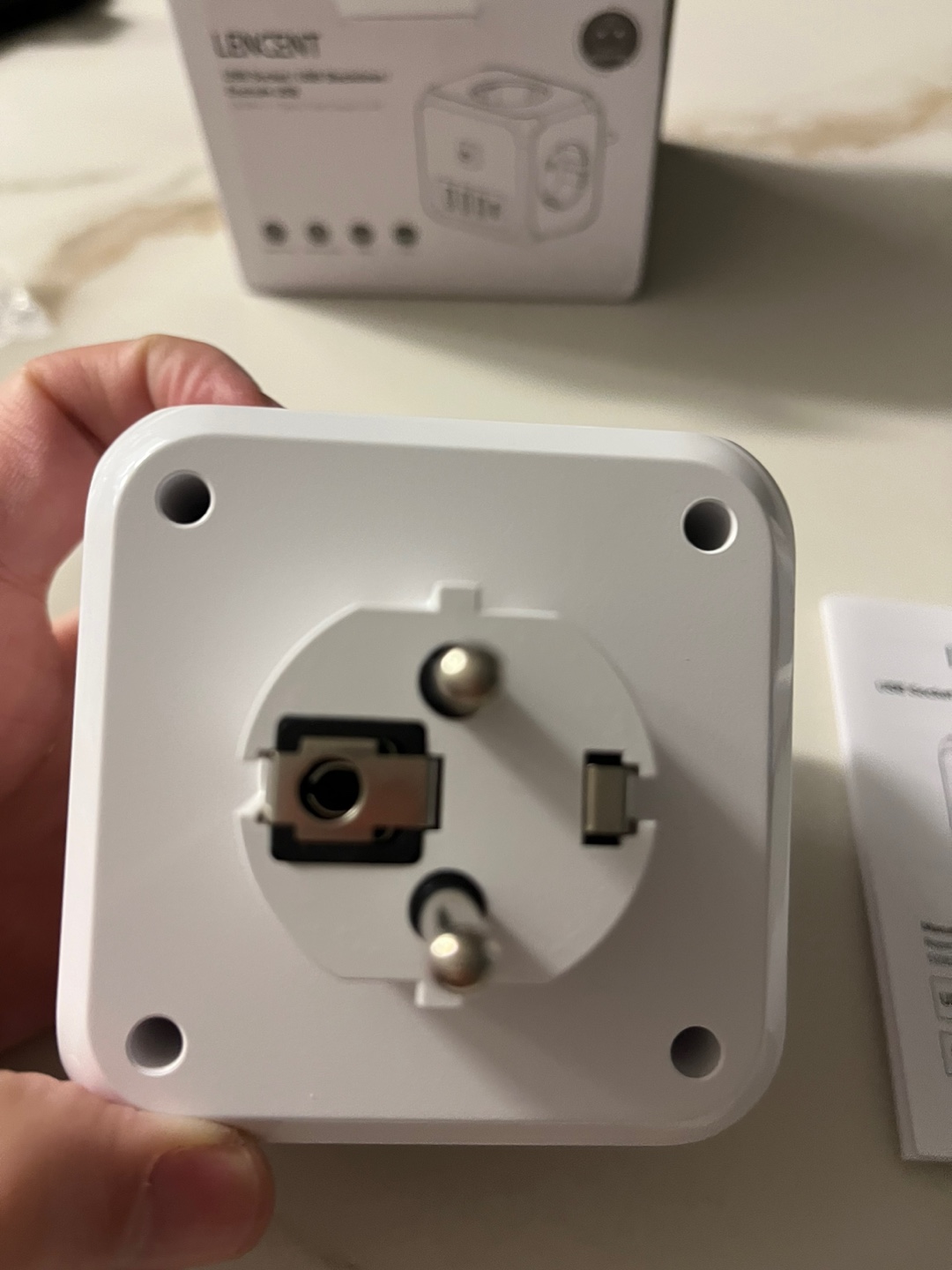 lencent 멀티탭 외형