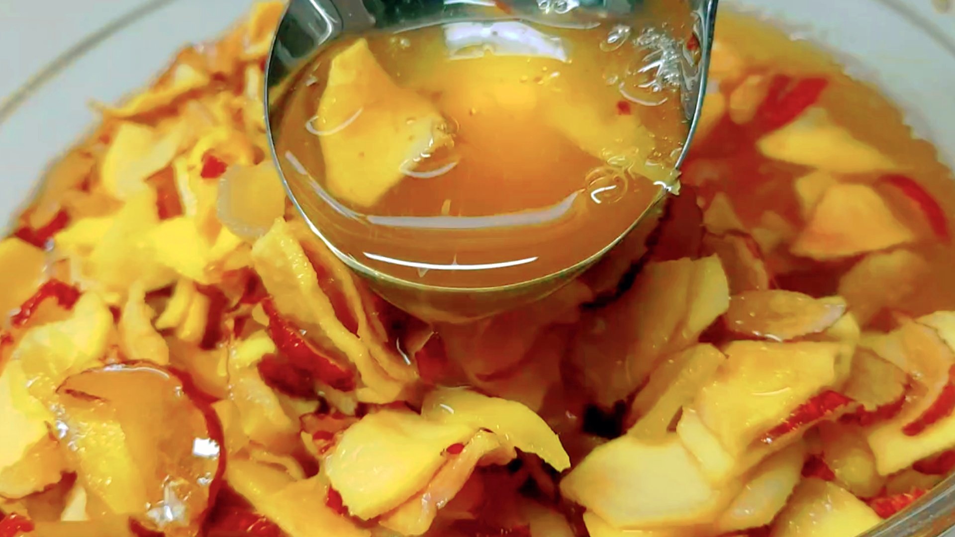 모과꿀청,모과청만들기,모과생강꿀청,모과효능,감기예방차,가을보약,면역력강화,생강효능,수제청만들기,모과차,겨울차추천,모과청숙성,자연요리,건강레시피,하하공주한끼,홈메이드꿀청,겨울건강관리,천연보약,비타민C,피로회복음료