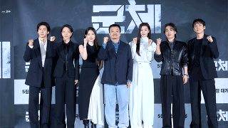 군체 영화 개봉일 줄거리 연상호 감독 출연진 전지현 구교환