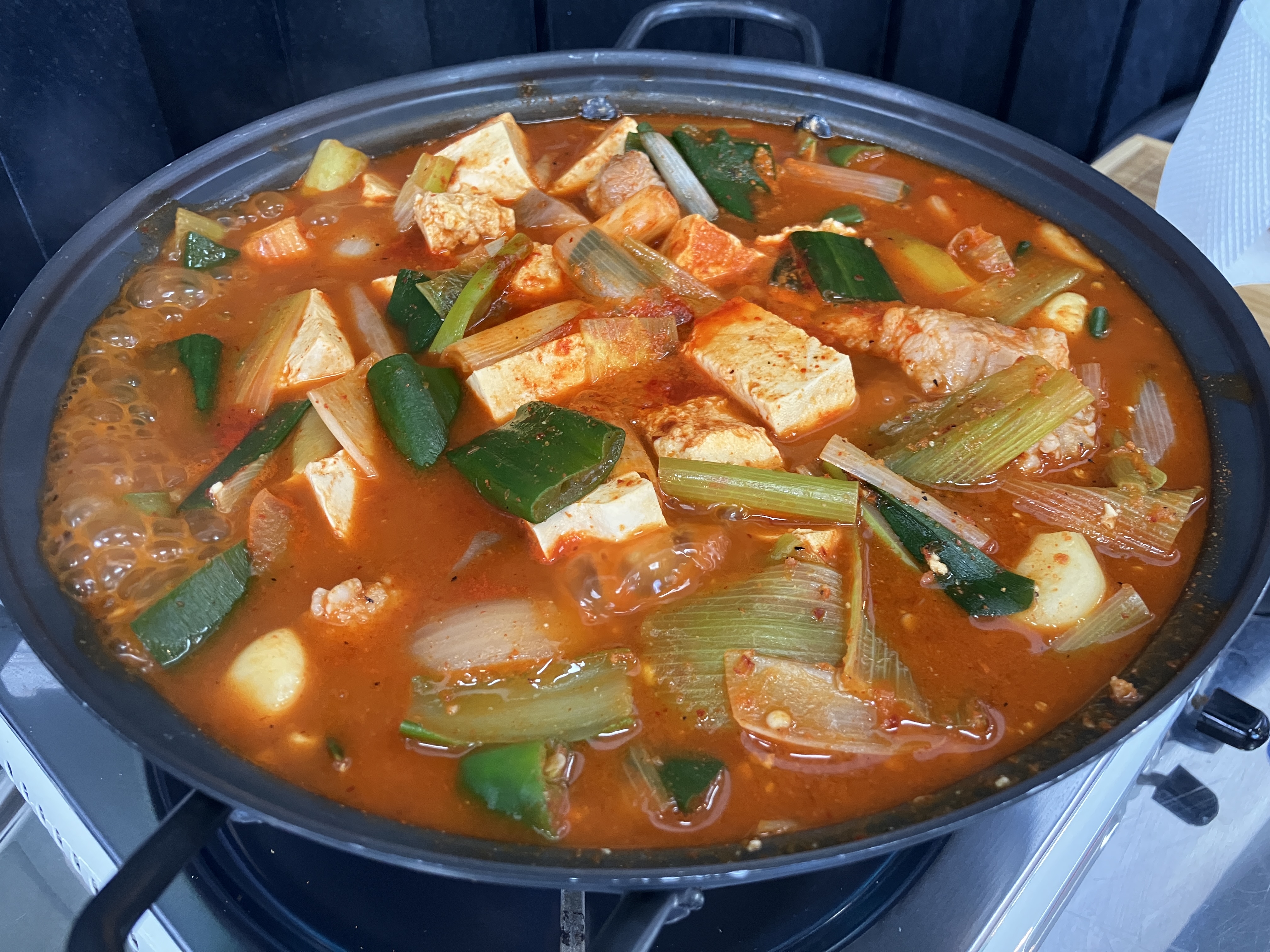 돼지 고추장찌개 내돈내먹