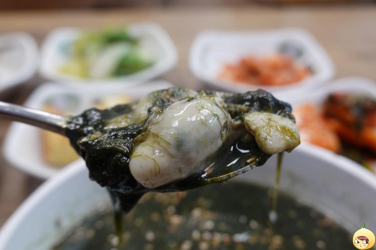 겨울 제철 먹거리 매생이굴국