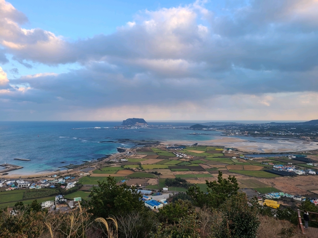 지미오름(지미봉)
