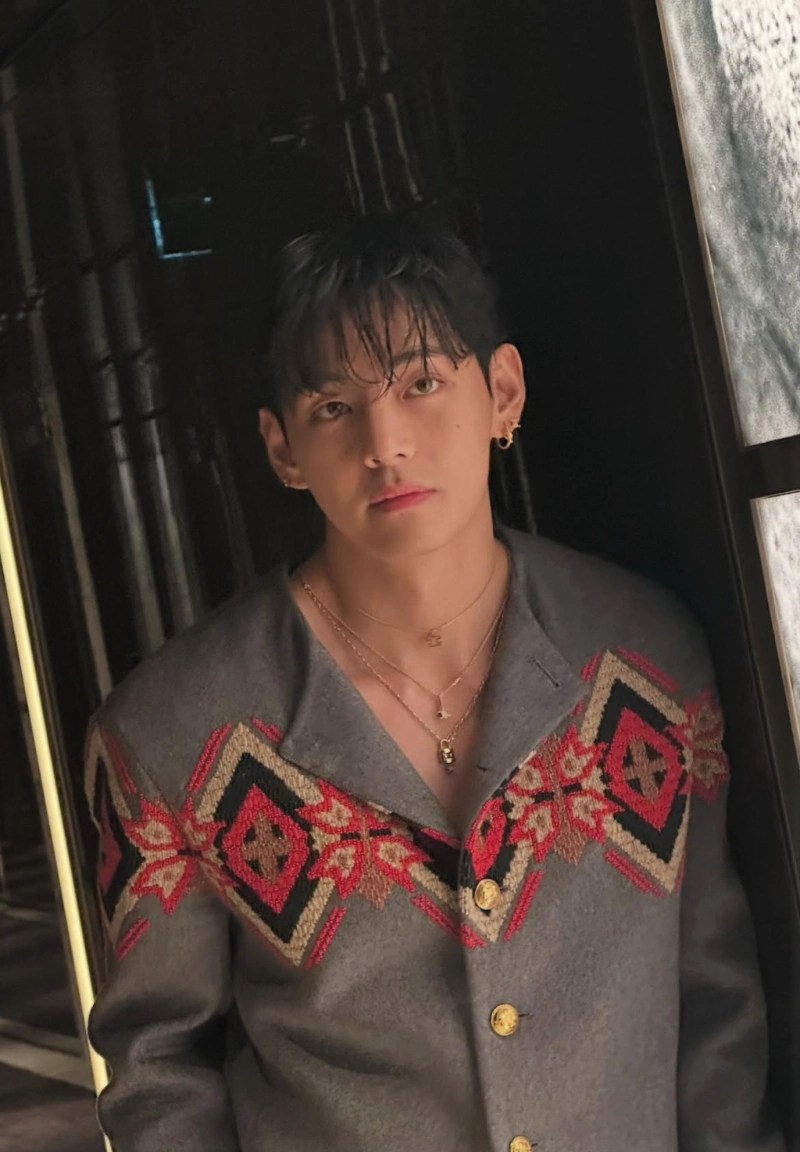 BTS V, 방탄소년단 뷔, 뷔 인스타그램, 손흥민 생일, 손흥민 뷔, 뷔 조성진, 뷔 손흥민 조성진, 조성진 피아니스트, 월드스타 우정, 셀럽 우정