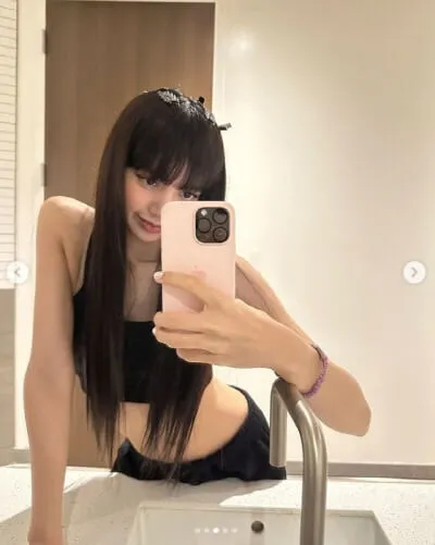 블랙핑크-리사-셀카-1