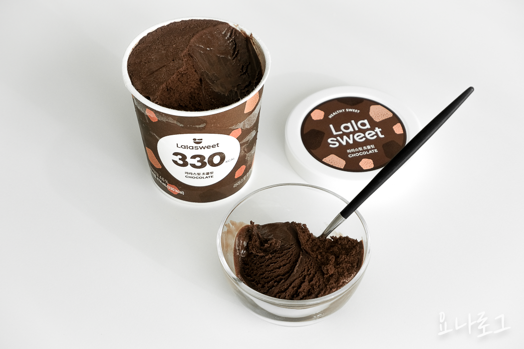 라라스윗 라라스윗초코바 라라스윗아이스크림 라라스윗초코아이스크림 저당아이스크림 저칼로리아이스크림 아이스크림추천 편의점신상 편의점아이스크림 편의점간식 초코아이스크림 다이어트간식 저칼로리식단 식단관리