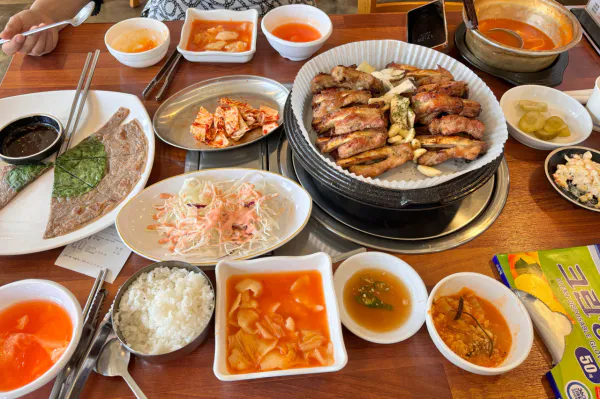 생생정보 대결 맛 대 맛 얼큰 등갈비 전골 vs 반반 등갈비구이