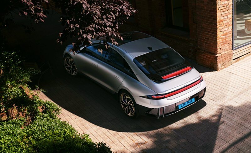 차고에-주차된-아이오닉6