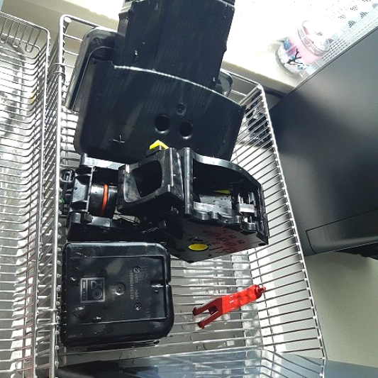 커피머신 물세척 사진 입니다.