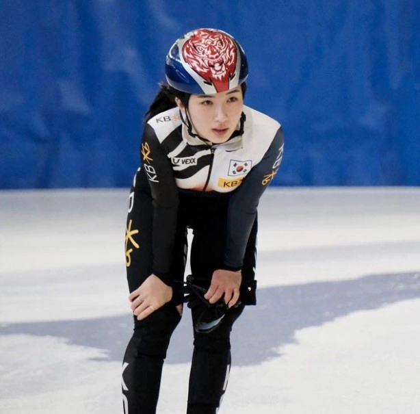 김길리 선수 쇼트트랙 월드컵 1500m 우승 영상