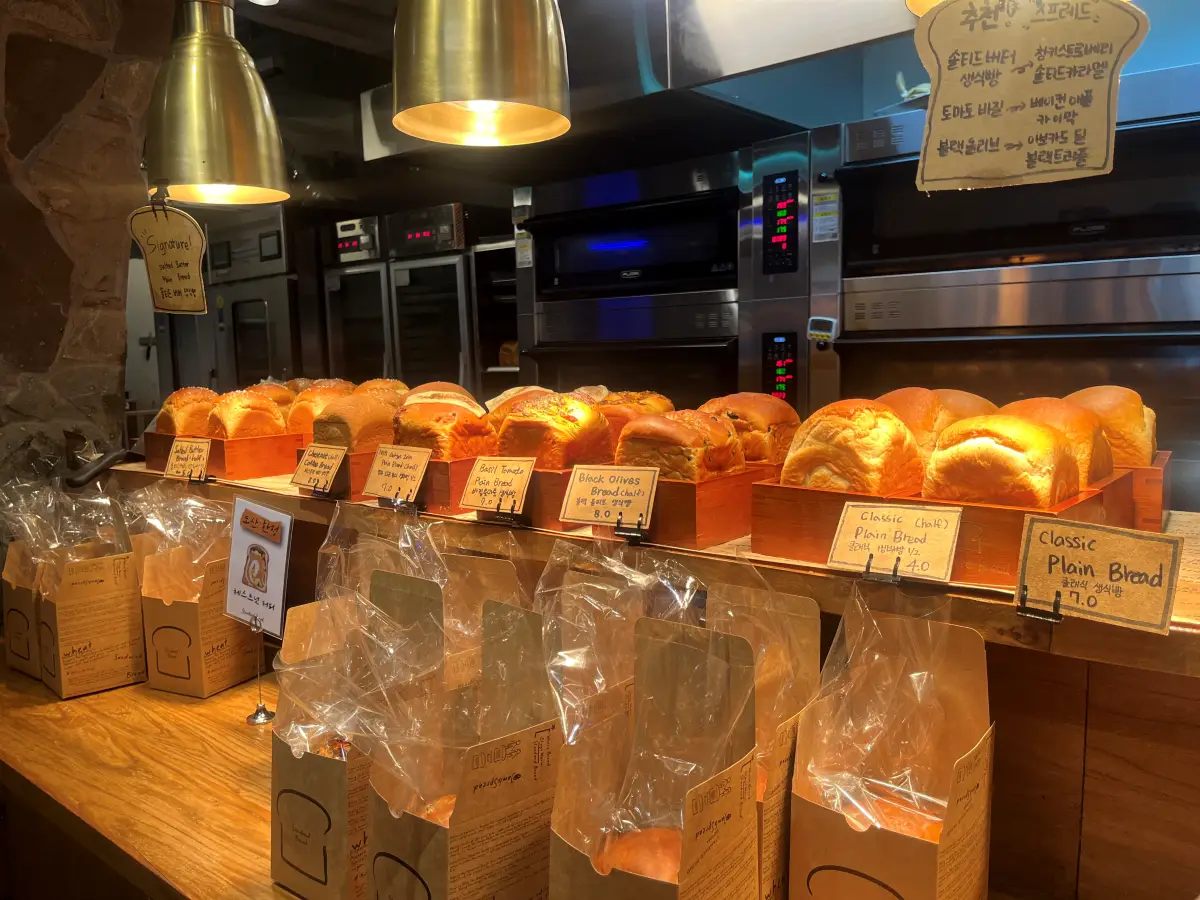 스탠다드브레드-도산-빵-가까운-사진