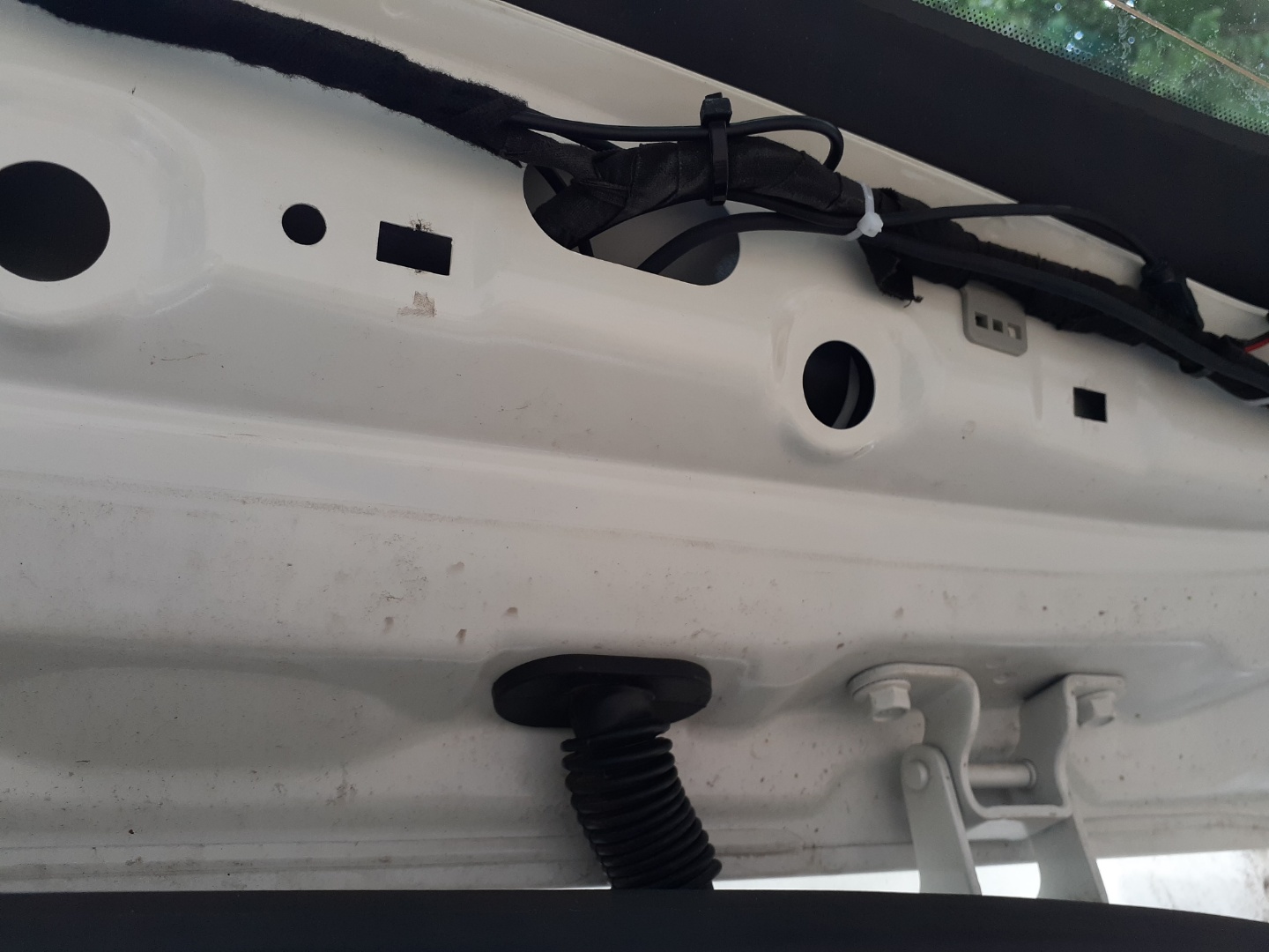 주름관으로전선빼기