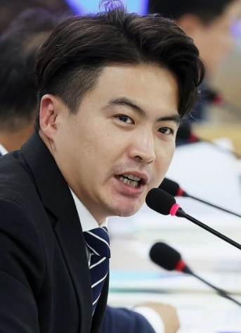 오영환 국회의원 프로필 나이 고향 소방관 경력 재산