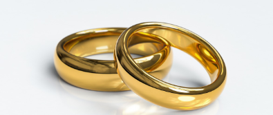 금 반지 사진입니다.