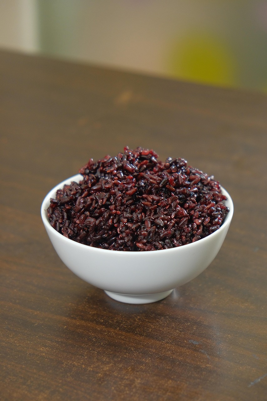 밥 끊기 싫은 사람을 위한 저당 습관: 전자레인지 저당밥솥 활용법