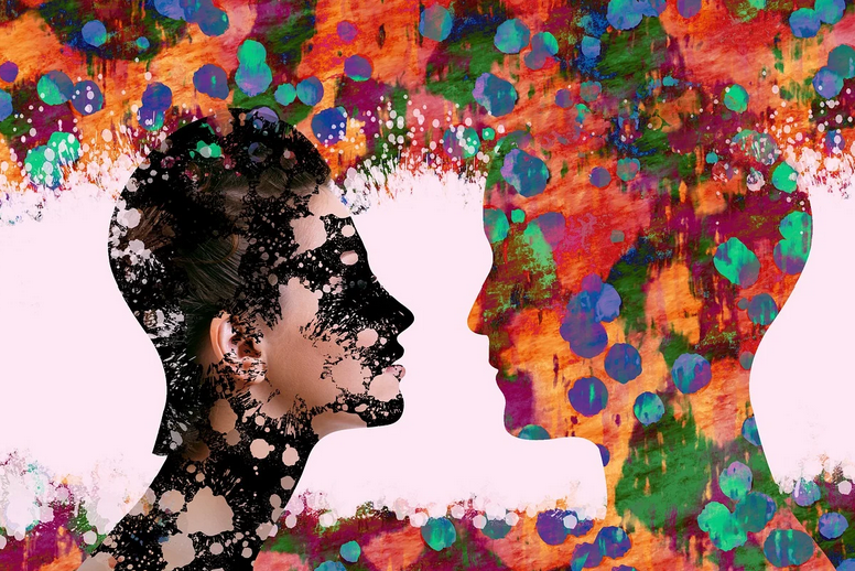 첫인상과 관계의 시작: 첫 만남에서 호감을 얻는 법