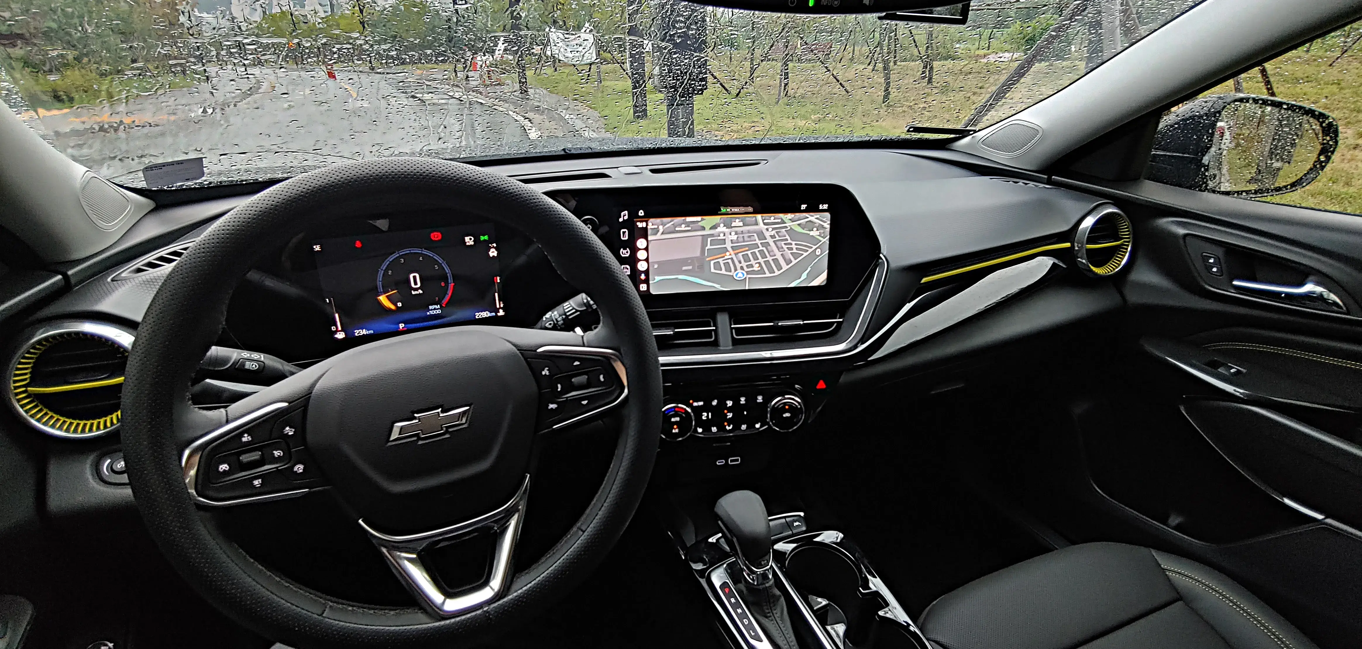 쉐보레 트랙스 크로스오버 내부 및 인테리어