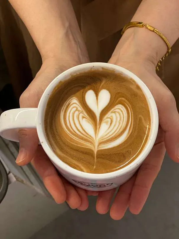 프리푸어_라떼작업실