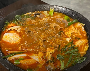 홍창전골-테이블