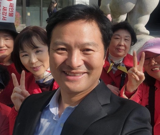 김태우 구청장 프로필 나이 고향 학력 논란 페이스북