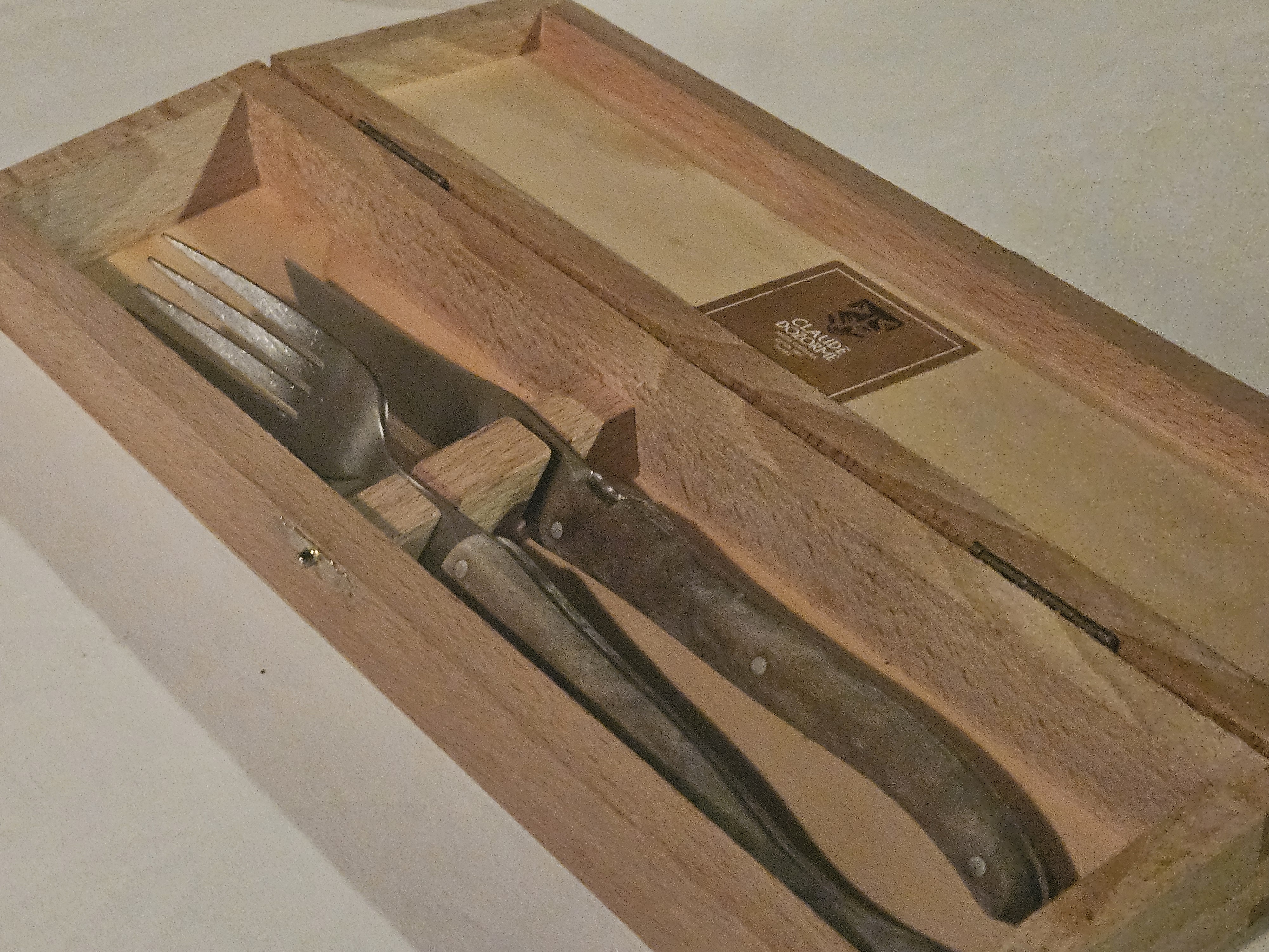 메인 디쉬 전송 나이프와 포크