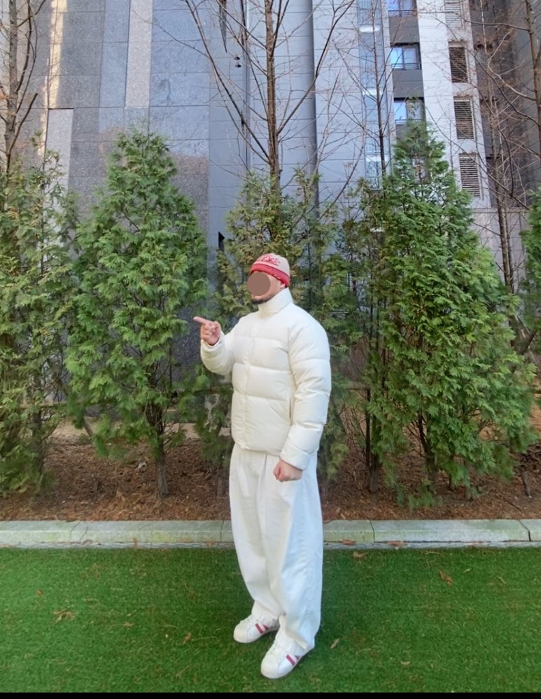 데일리룩('25. 12. 11.)오가프 노르딕패턴 울비니 니트비니 빈티지비니, 라퍼지스토어 미니멀 푸퍼 다운 숏패딩 점퍼, 무신사스탠다드 벌룬 팬츠, 아디다스 슈퍼스타 82 레드