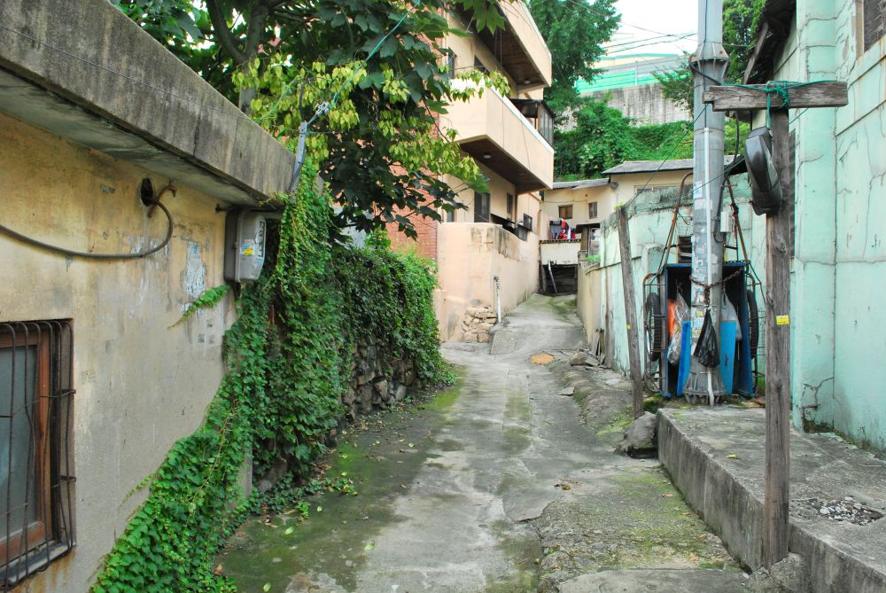 주례1동 주례시장 골목길