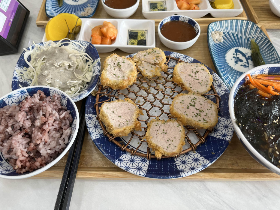 안심 돈카츠 / 트러플 오일 / 모밀