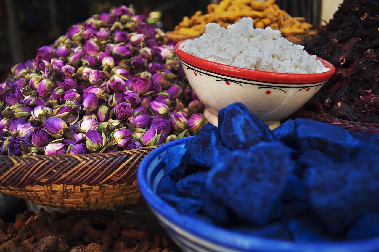 천연 염료의 pH 변화에 따른 색상 변화 실험