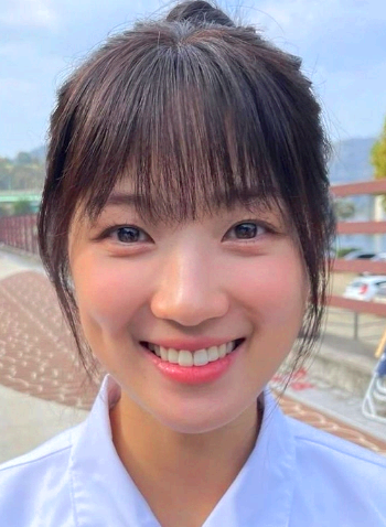 김혜윤 프로필 나이 고향 학력 키 작품 인스타 | 스카이캐슬 김혜윤 배우 이정재와 한솥밥