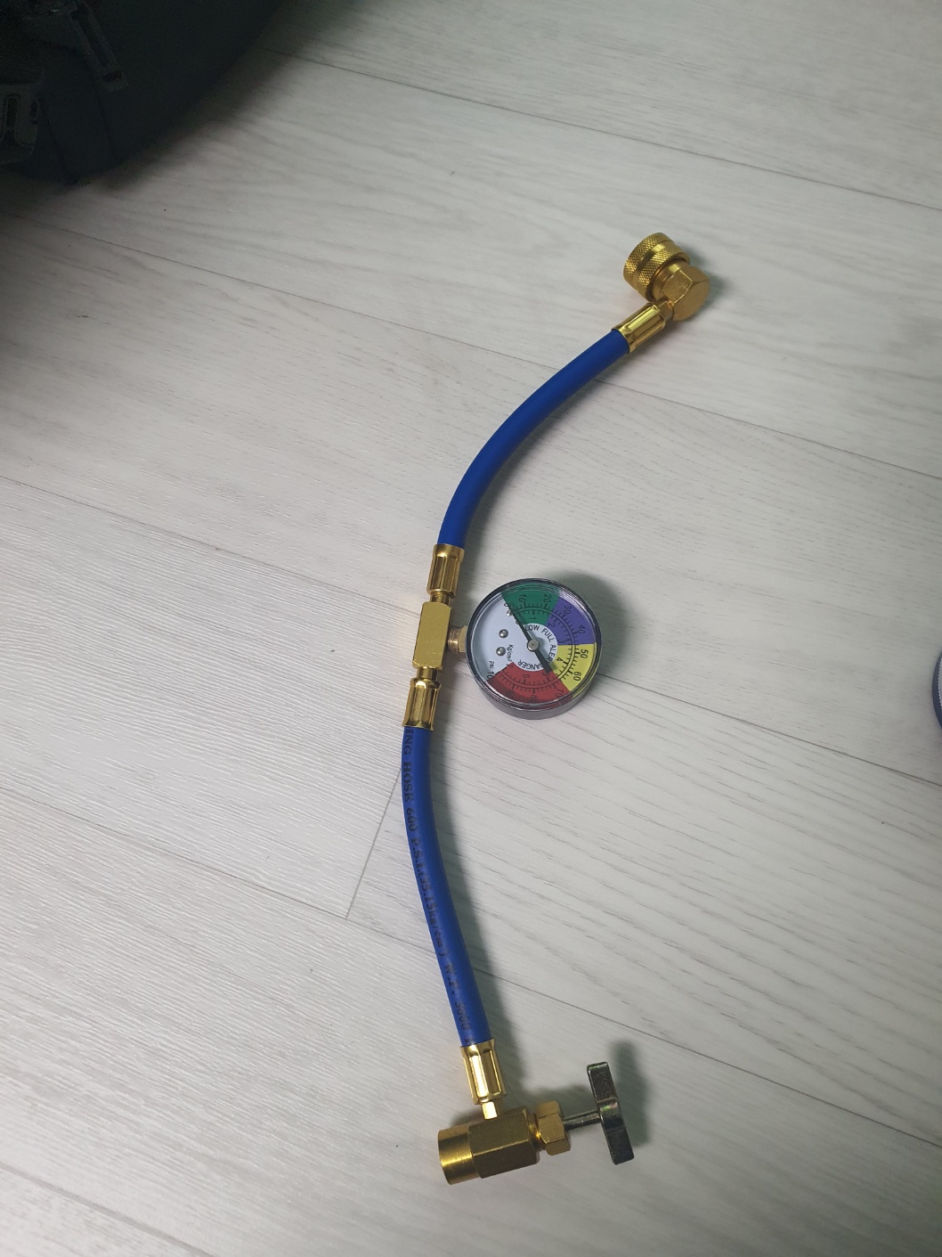 자동차에어컨냉매가스