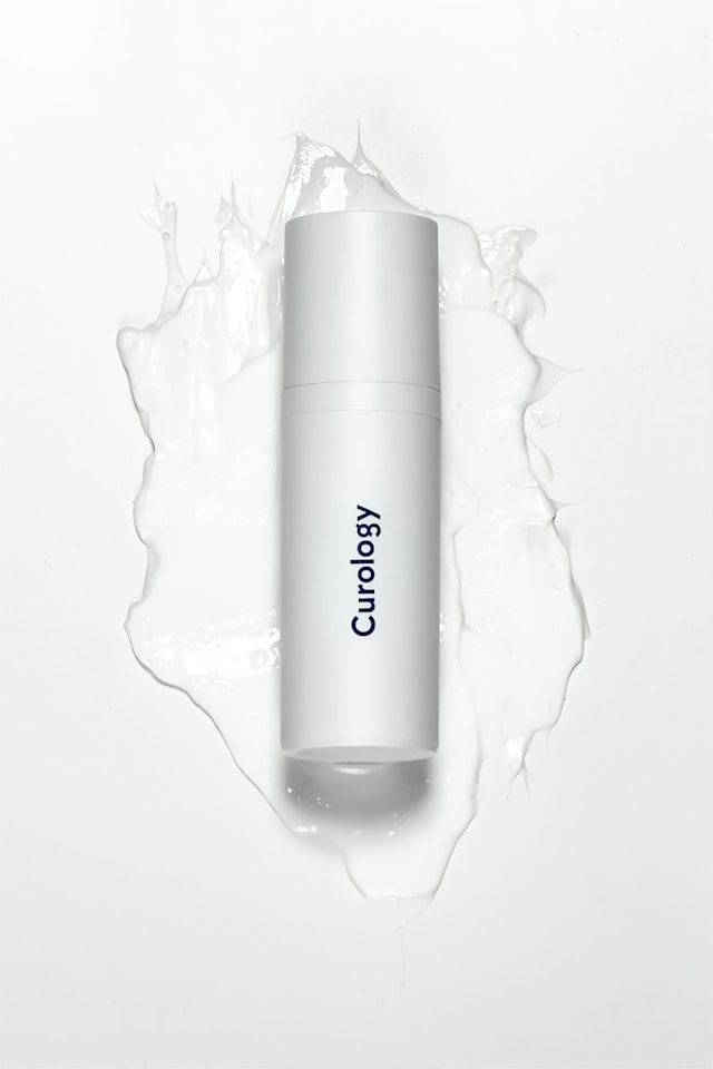 환절기 피부 뒤집어짐 해결: 각질은 녹이고 수분은 채우는 클렌징 공식